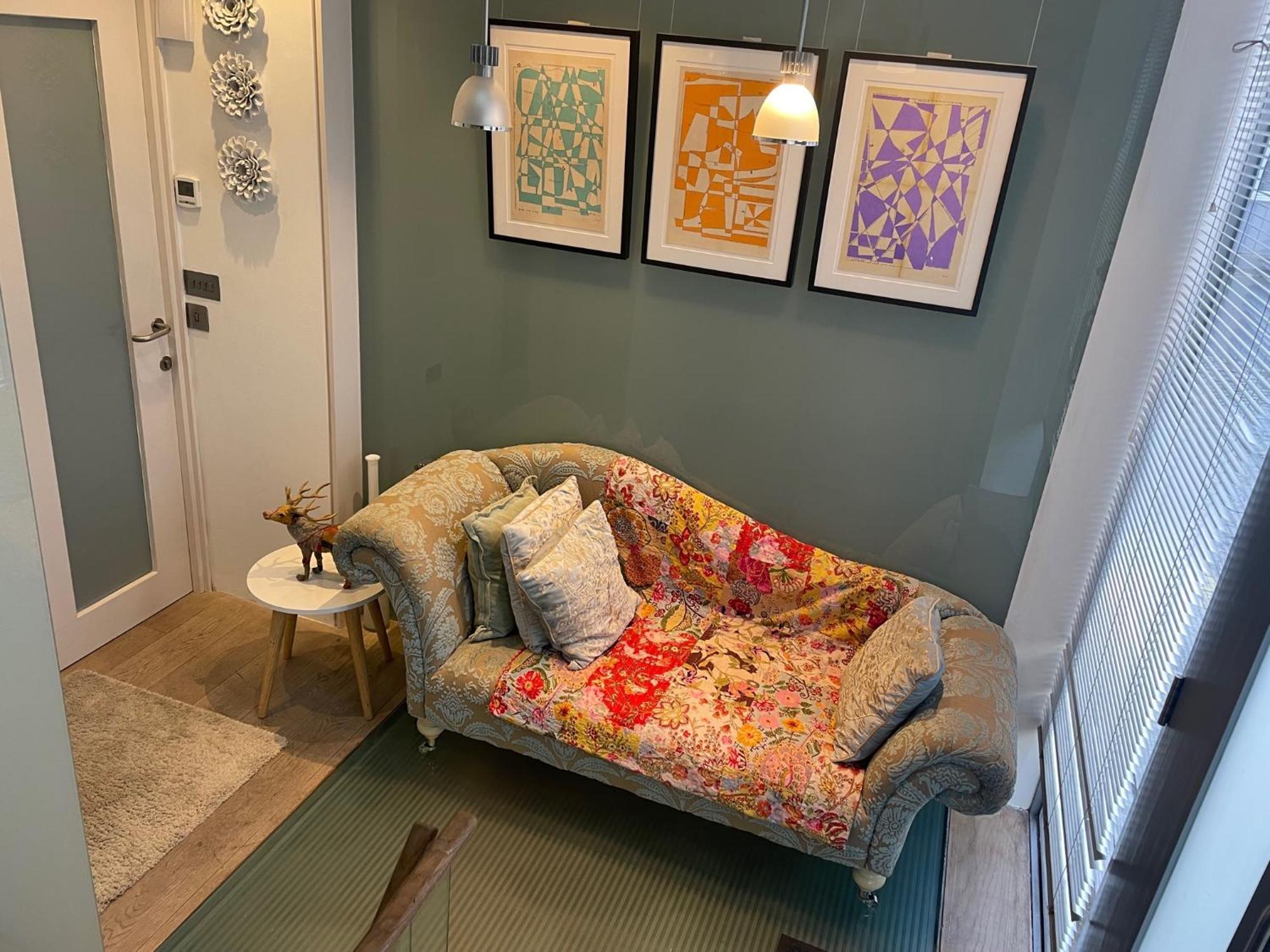 Apartament Modern Self-contained Ground And Basement Londra